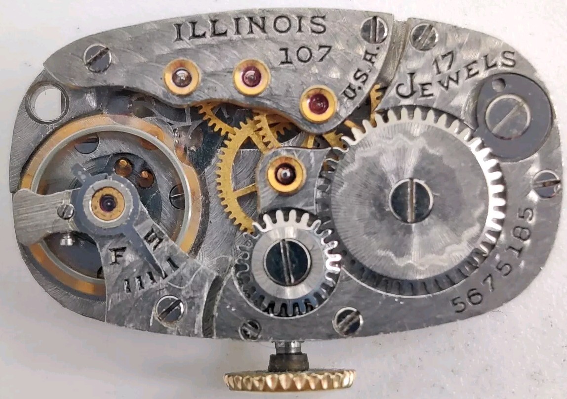 Illinois Watch Co. 107 17 jewel Wrist watch movement Running