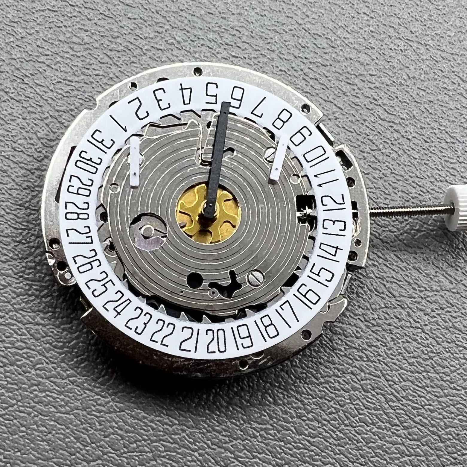 Swiss Made Silver ISA 8171 Quartz Movement 5 Hands Date At 6 Watch Part