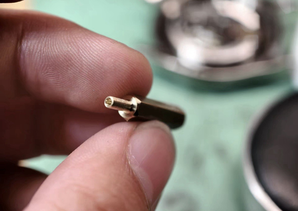 Dismantle Patek Philippe 5980 Chronograph Pushers Screw Tool