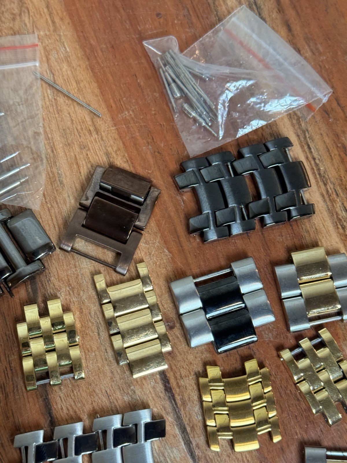 Lot- 30 Genuine Invicta Watch Bracelet Links Reserve Pro Diver Bolt Venom