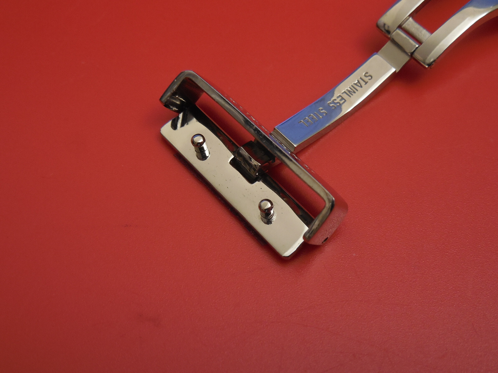 BURBERRY SOILD STEEL DEPLOYMENT CLASP BUCKLE 23MM / 26MM FOR STRAP BAND BRACELET