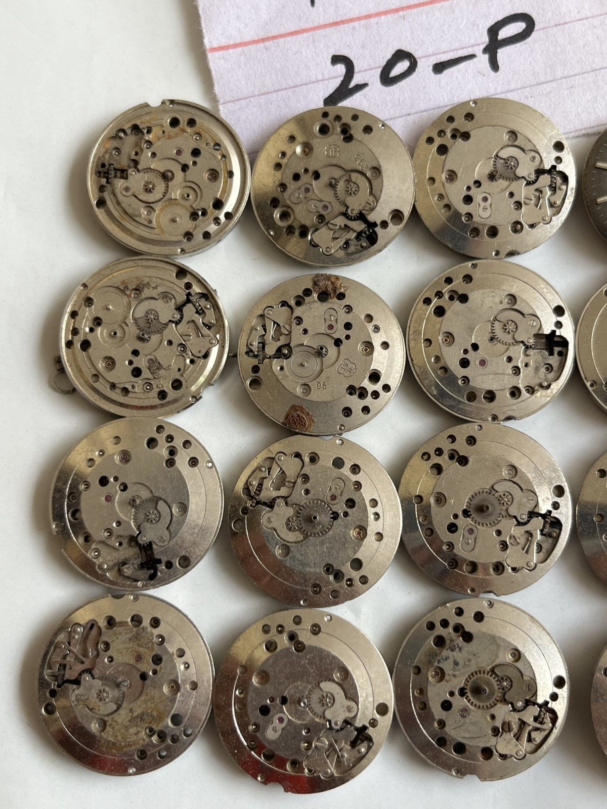 Lot of 30 Swiss FHF ST96 / FHF 96/FHF 96-4 Watch Movements – For Parts or Repair