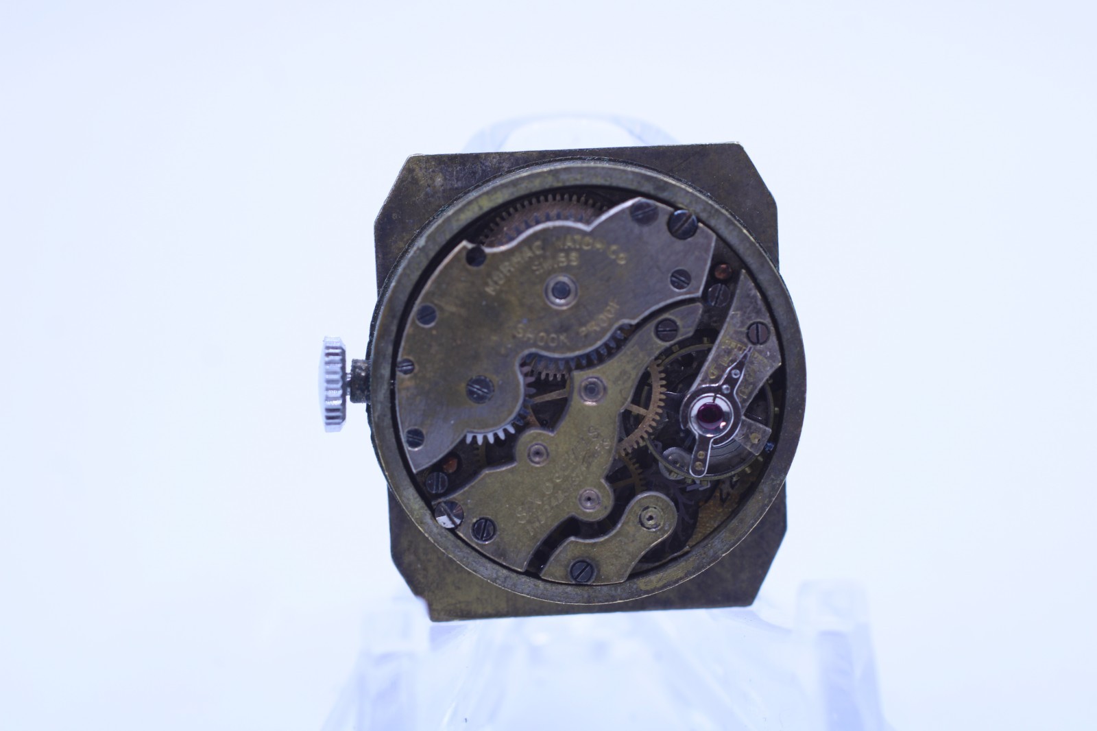 MORMAC WATCH CO. TRENCH WRIST WATCH MOVEMEN 6j 25.8mm DIAMETER RUNS (M8)