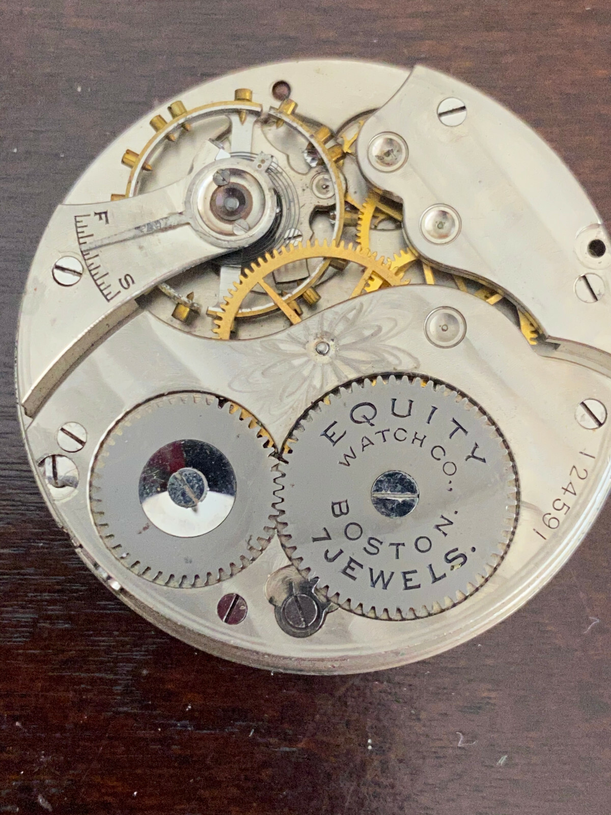 VINTAGE 16S EQUITY WATCH CO. POCKET WATCH MOVEMENT, GOOD BALANCE, BROKEN MAIN