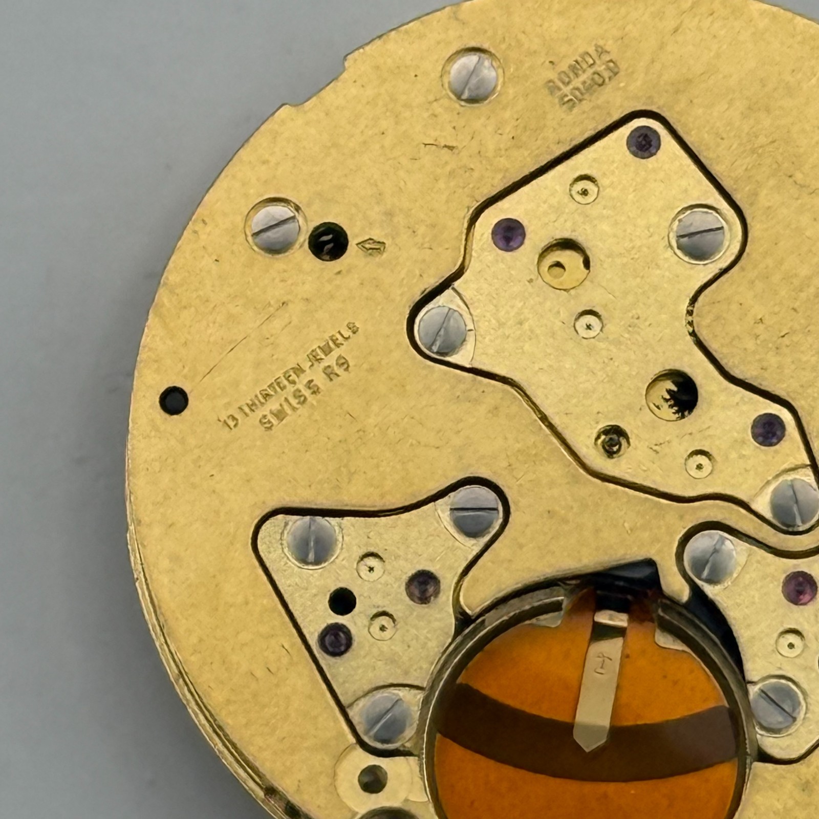 Ronda 5040.D Watch Movement Quartz Swiss R9 13 Jewels Vintage Parts 28.5mm