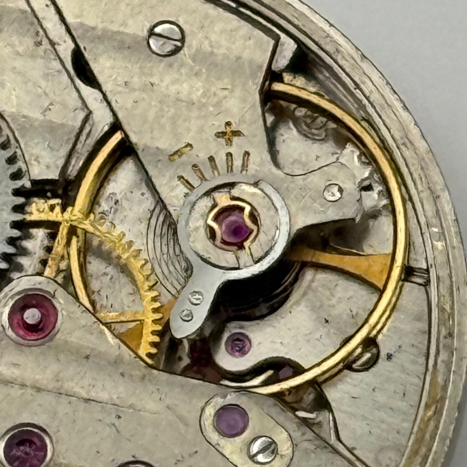 ETA 1120 Watch Movement Garrard Swiss 17 Jewels Sub Seconds Parts Repair 29.1mm