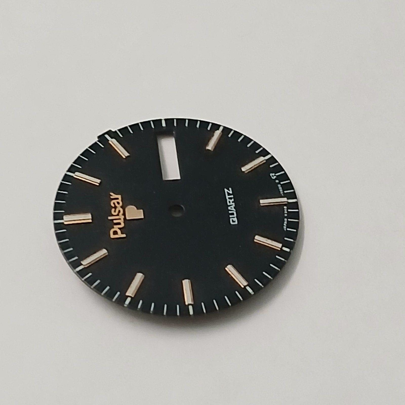 NOS Genuine Vintage Pulsar V348 Watch Dial 1980-1990 Quartz W/Calender 28mm