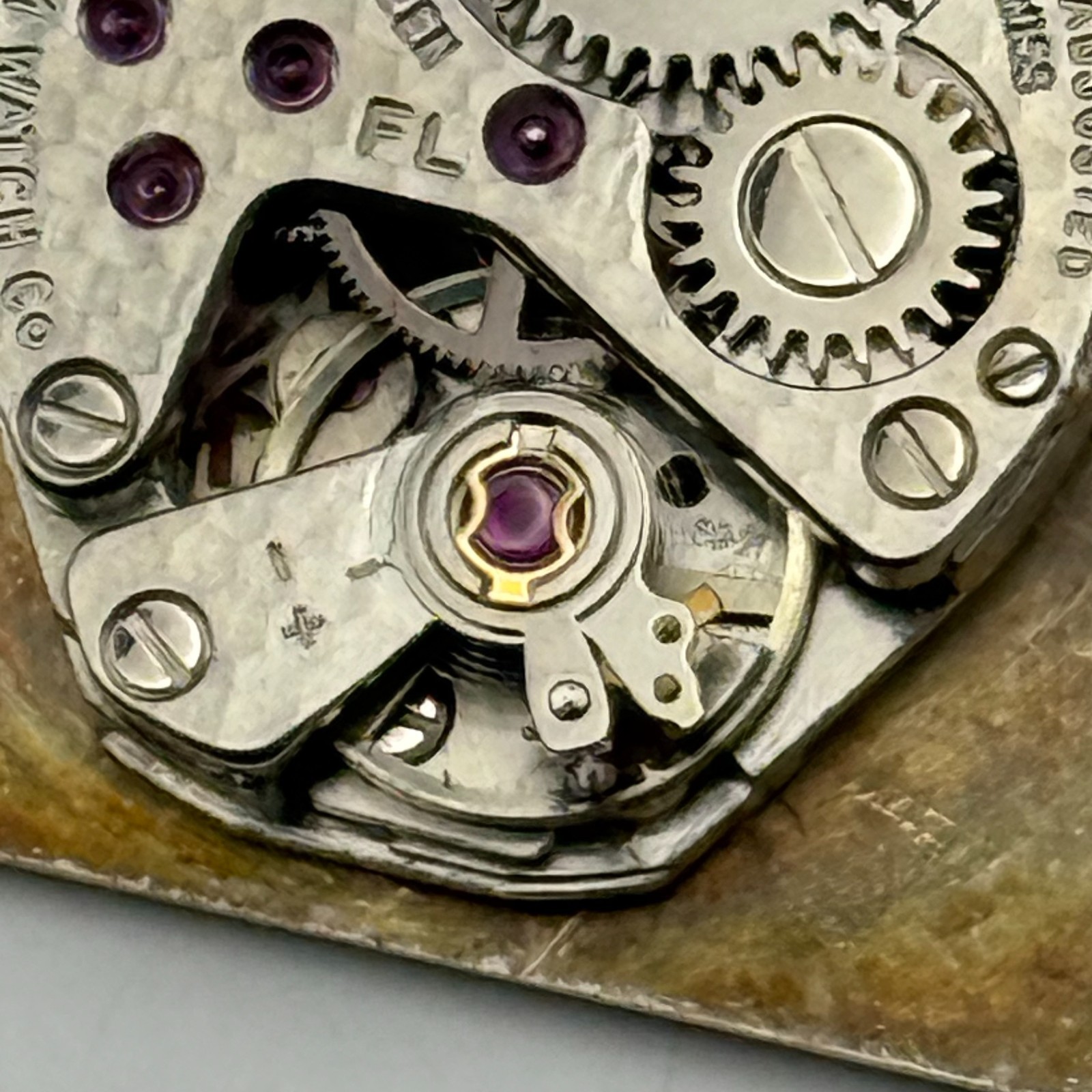 FHF 69-21 Watch Movement Waltham 17 Jewels Swiss Ladies Parts Repair 15.3mm
