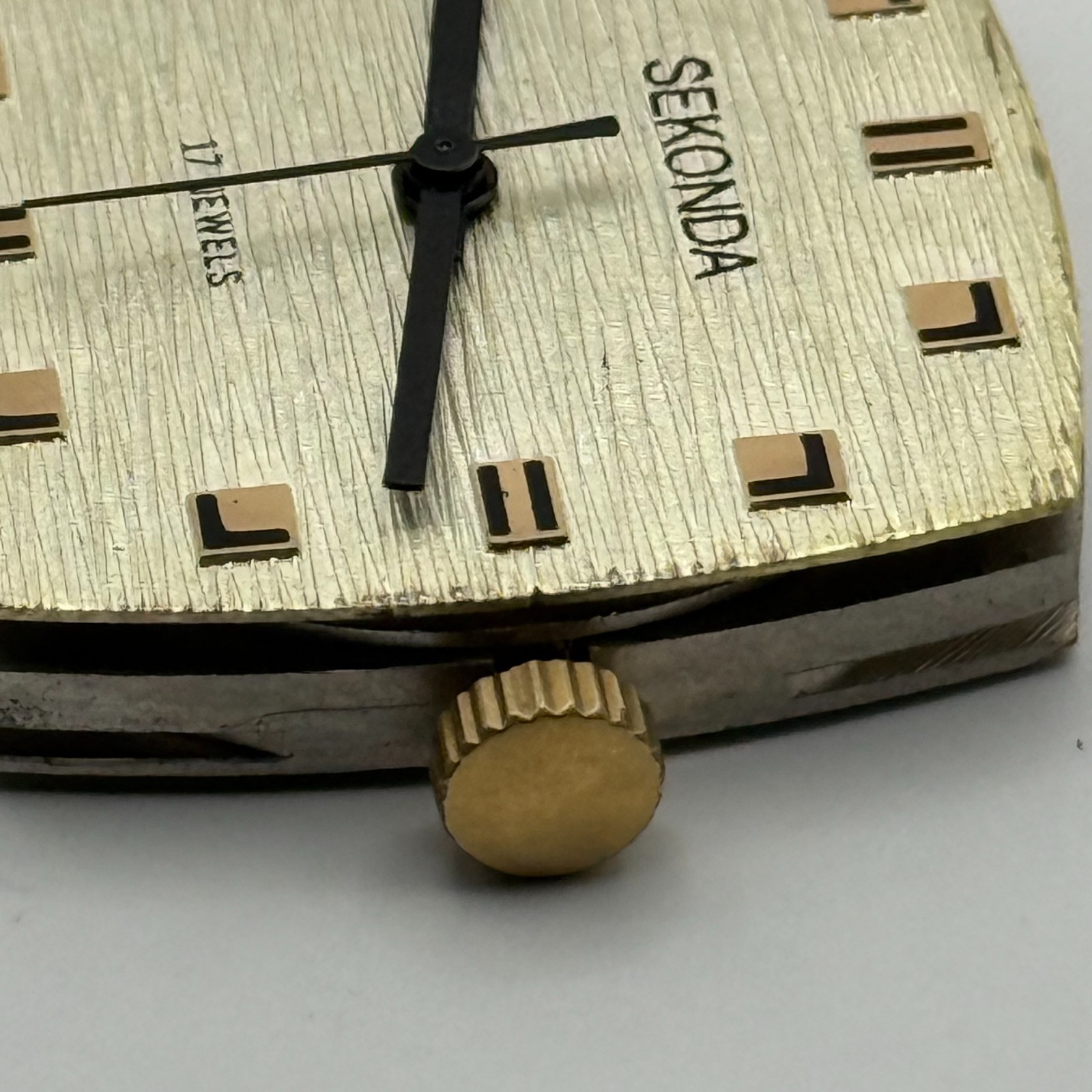 Poljot P2609 Watch Movement RARE Sekonda 17 Jewels Manual Wind For Parts 27.5mm
