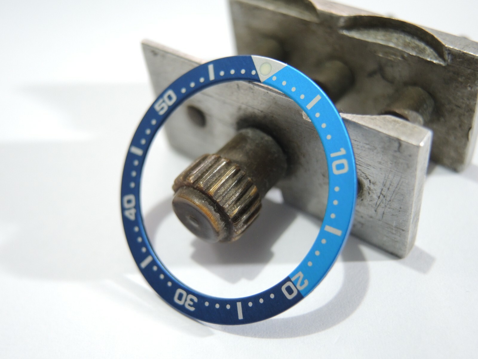 NEW BEZEL INSERT 33.5MM BLUE/PALE BLUE DIVERS MEDIUM SKX013/SKX015 (7S26-0030)