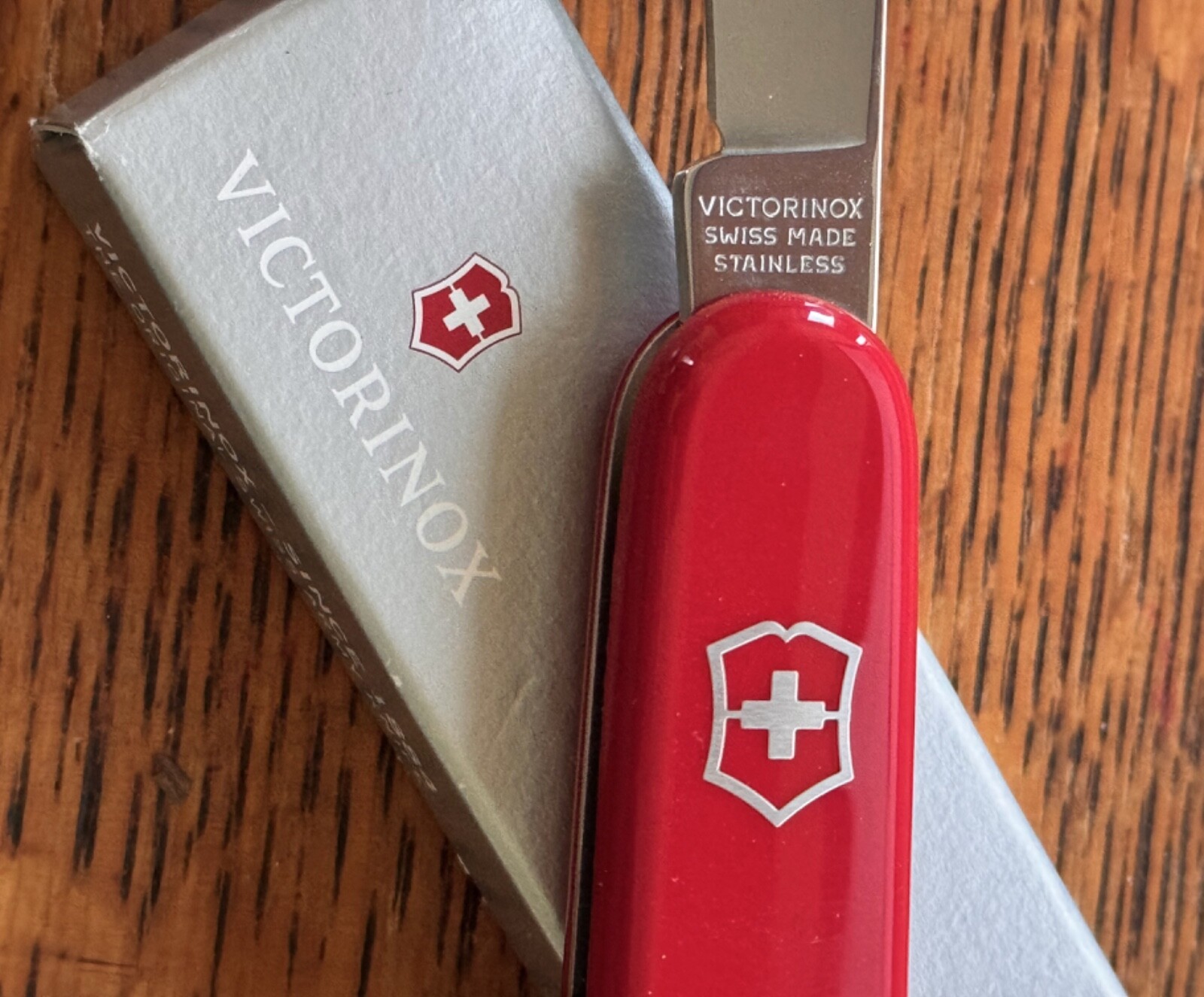 Watchmaker’s watch case back opener knife Victorinox Swiss Army vintage NOS