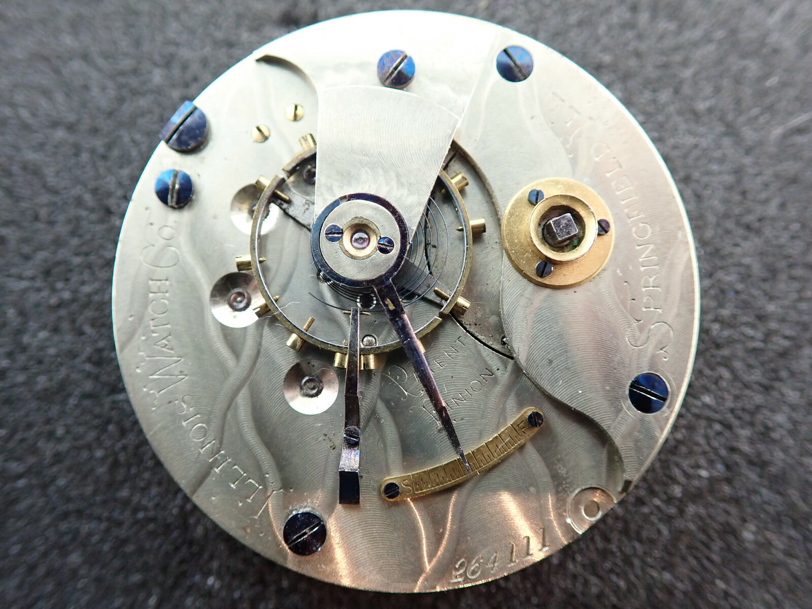 VINTAGE 18 SIZE ILLINOIS WATCH CO H.C. & K.W. POCKET WATCH MOVEMENT -NOT RUNNING