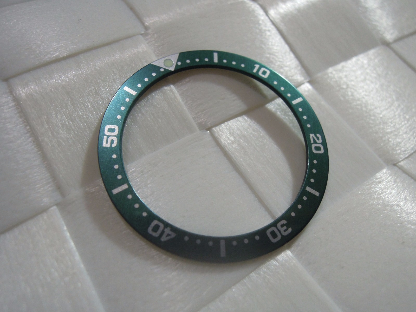 NEW GREEN FLAT BEZEL INSERT 33.5MM MEDIUM DIVERS SKX013 (7S26-0030) /4205-0150