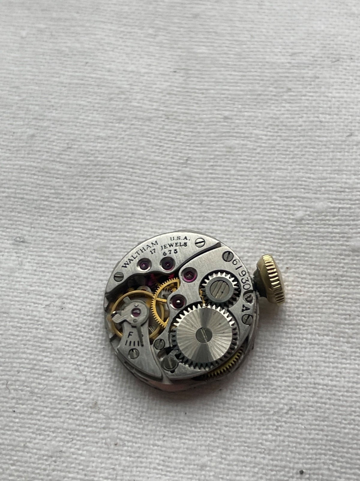 Waltham grade 675 – movement for womens watch RUNS lot0304
