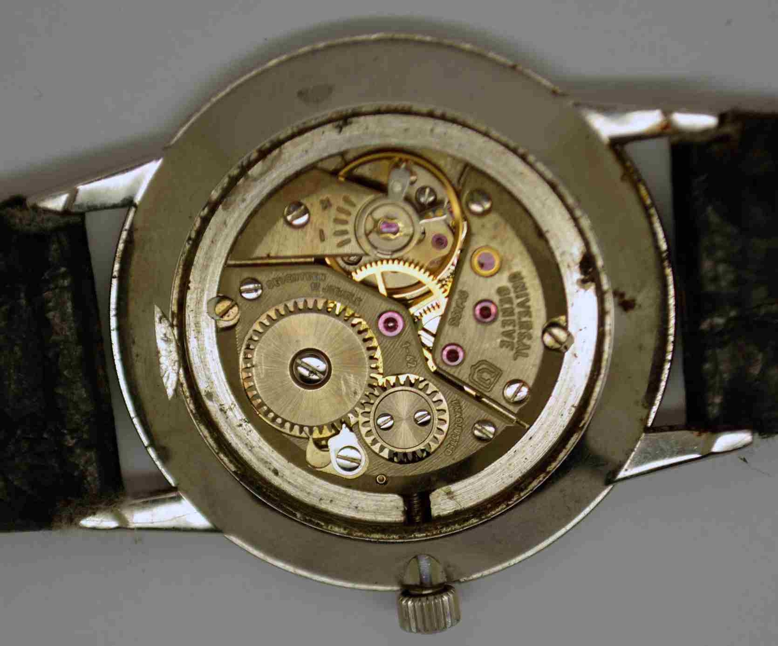 VTG UNIVERSAL GENEVE Manual Wind Steel Wristwatch. Ref: 1-568, Cal: 1-42