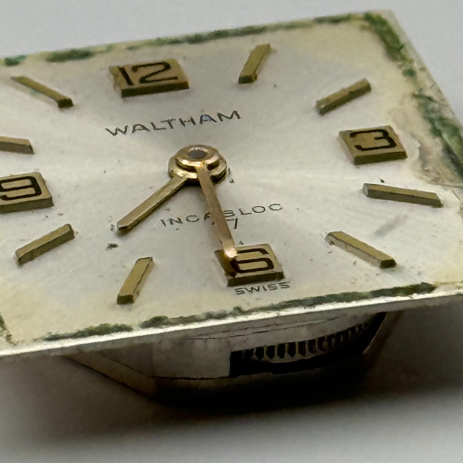 FHF 69-21 Watch Movement Waltham 17 Jewels Swiss Ladies Parts Repair 15.3mm