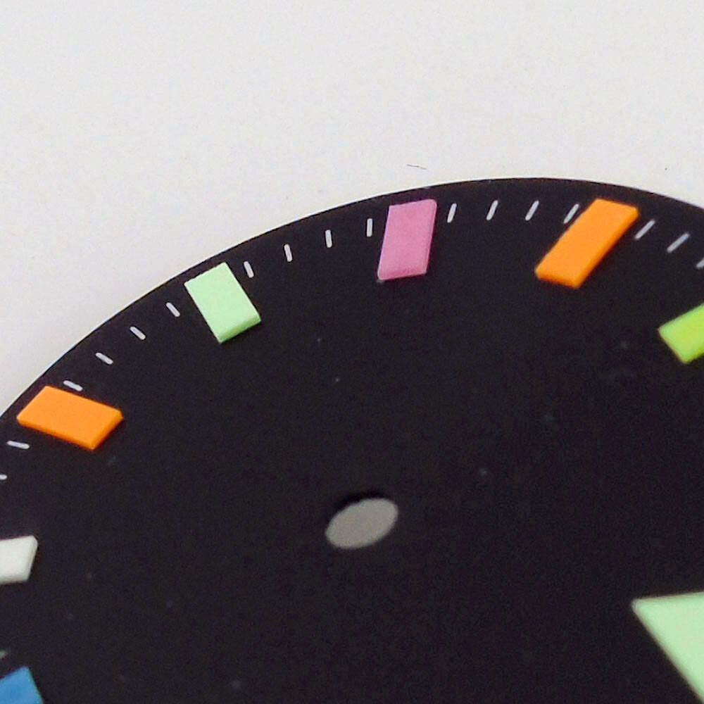 28.5mm Watch Dial Fit for NH35A Movement 4.2 / 3 o’clock Crown Green Lume Index