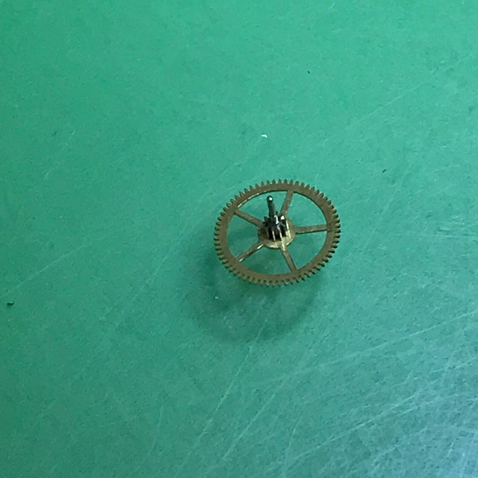 Fleurier FEF Cal. 250 Center Wheel Original Watch Parts Q692