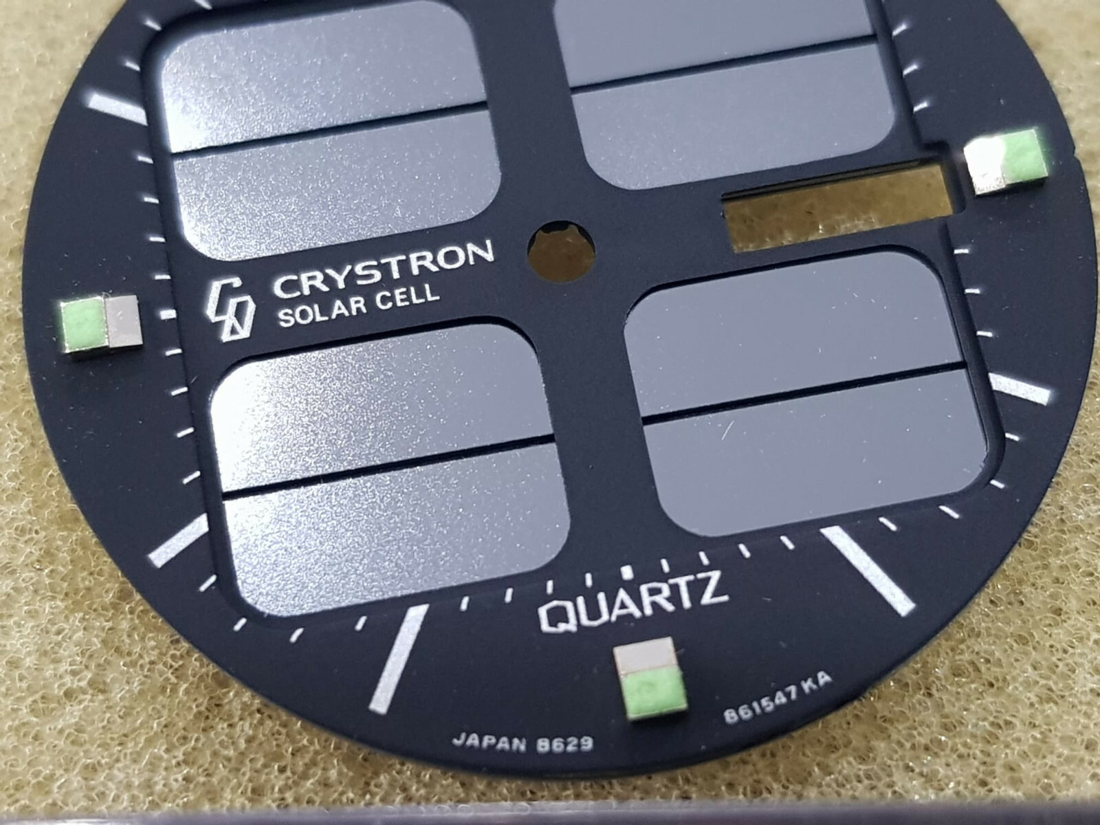 NOS Citizen Crystron Vintage Dial Cal. 8629 Solar CELL # 6-861547 WRISTWATCH