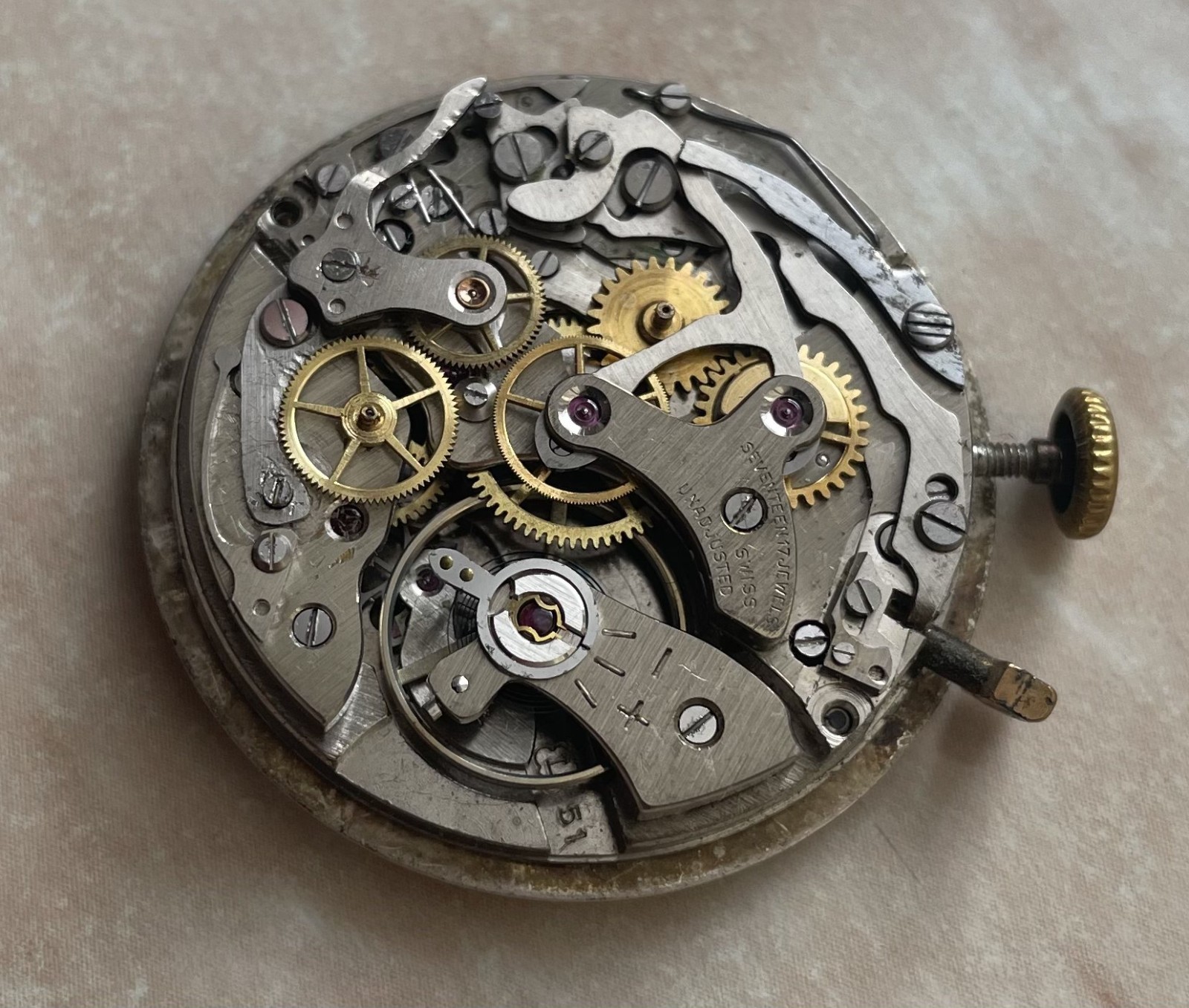 Vintage MONVIS Chronographe Swiss Watch 17 Jewels movement Landeron 48