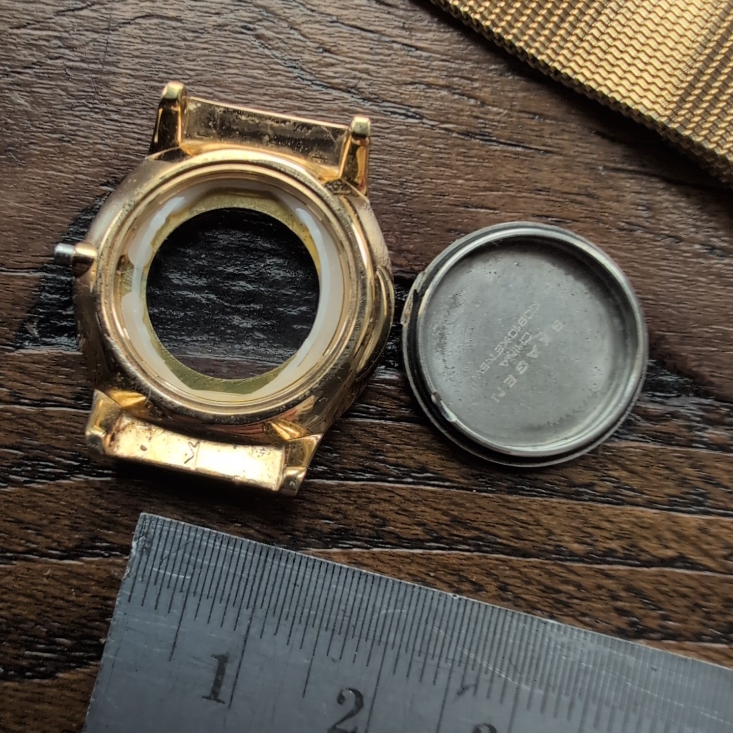 Lot of Watch Parts inc D&G, Skagen, Hugo Boss Case (DG11)