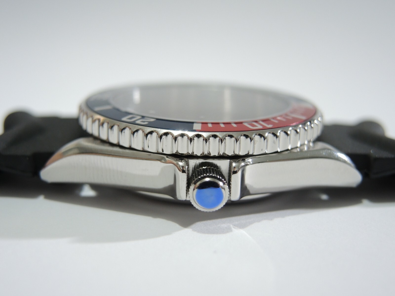 NEW STAINLESS CASE,CROWN,DIAL,HANDS MEDIUM DIVERS 10BAR SKX025 (7S26-0050) WATCH