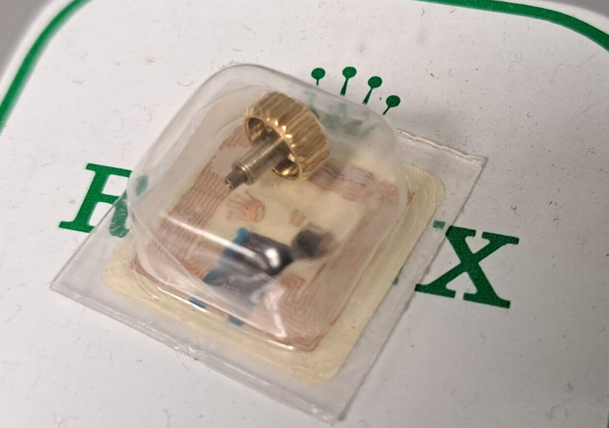 Original Rolex 24 703 8 crown yellow gold submariner 18K – brand new factory sea