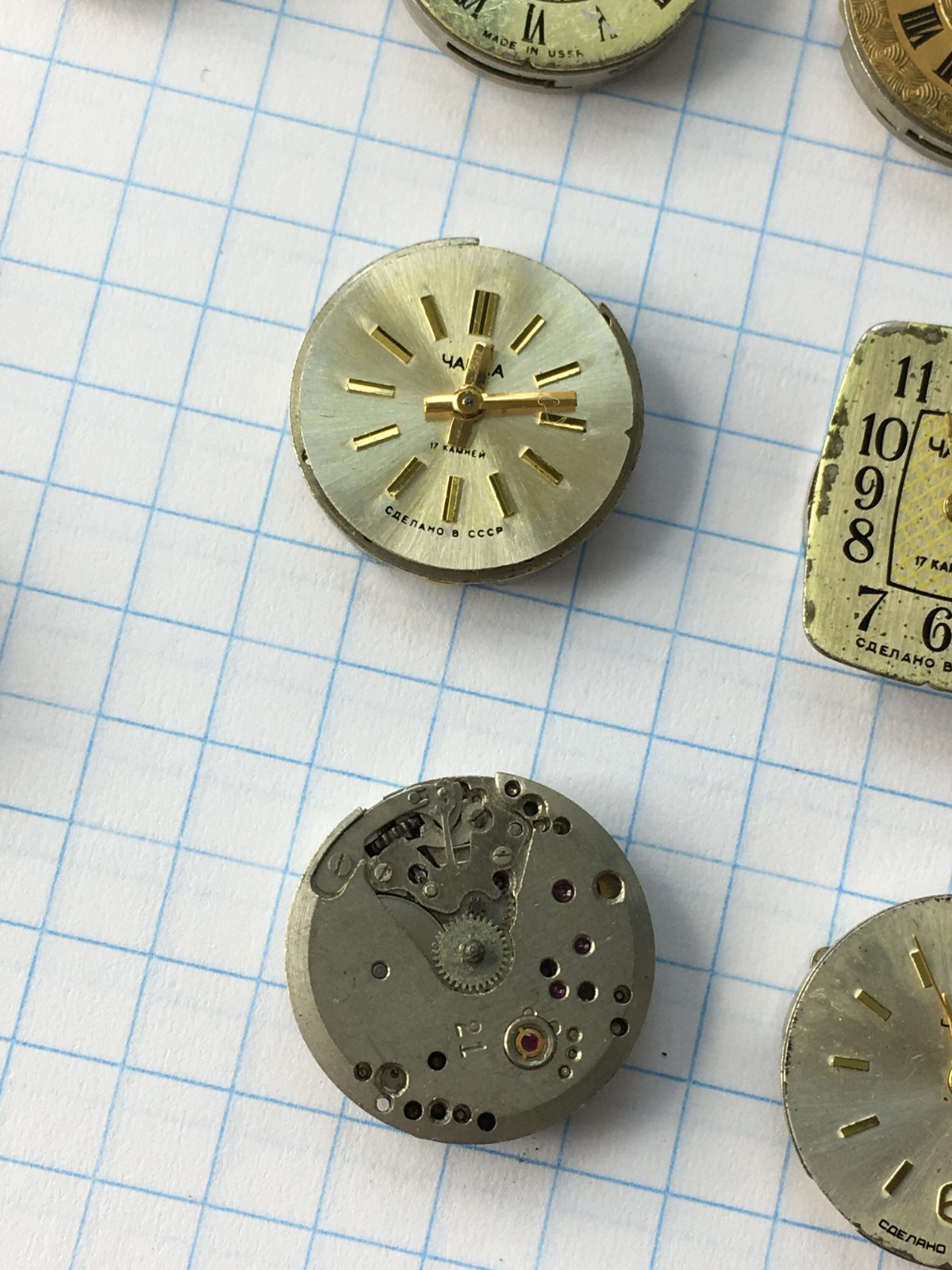 Lot of 20 Vintage Chaika (USSR) women’s wristwatch movements for parts