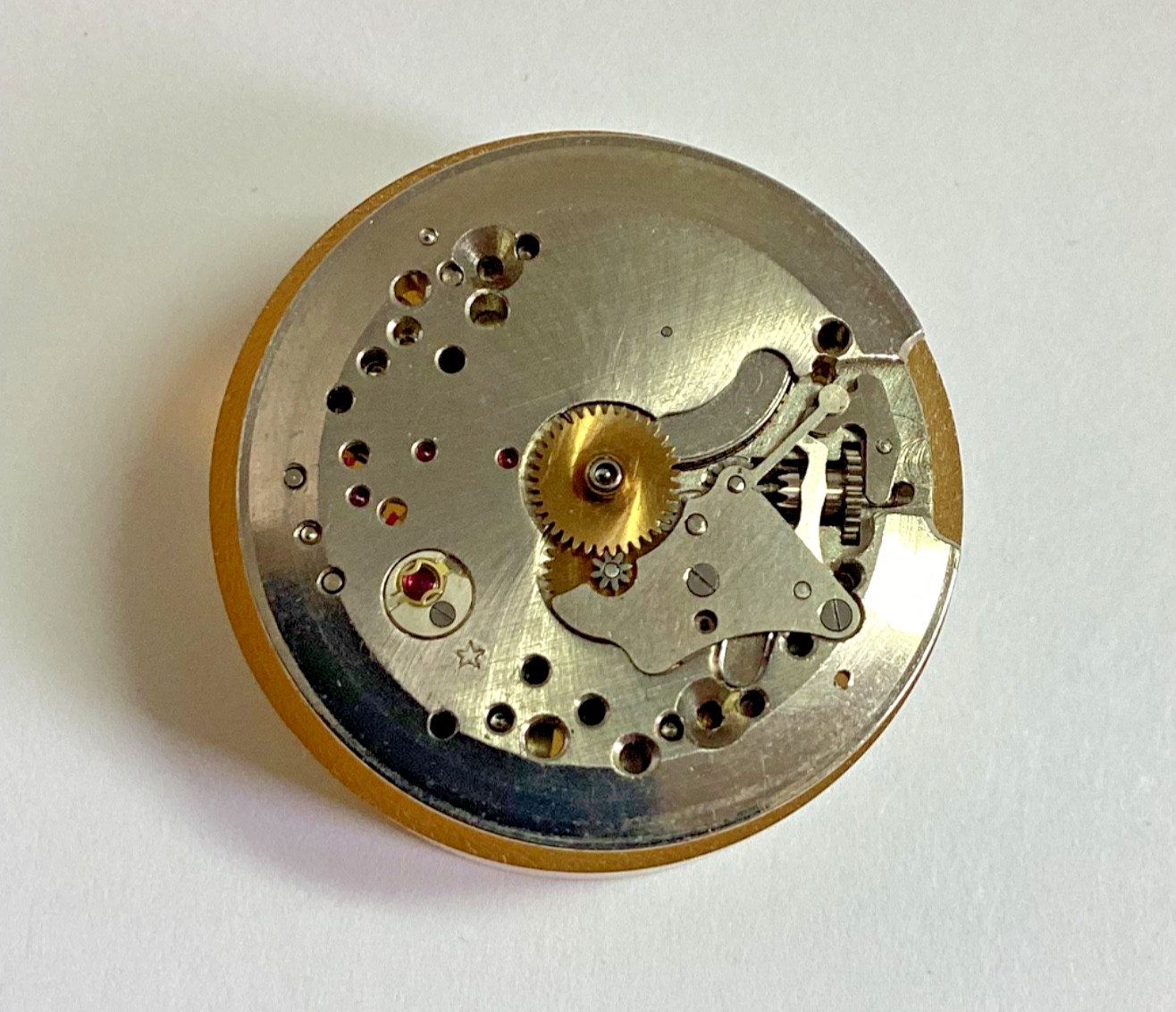 Vintage Gruen GXC Mechanical 21 Jewel Watch Movement Buser140 ?Runs Parts Repair