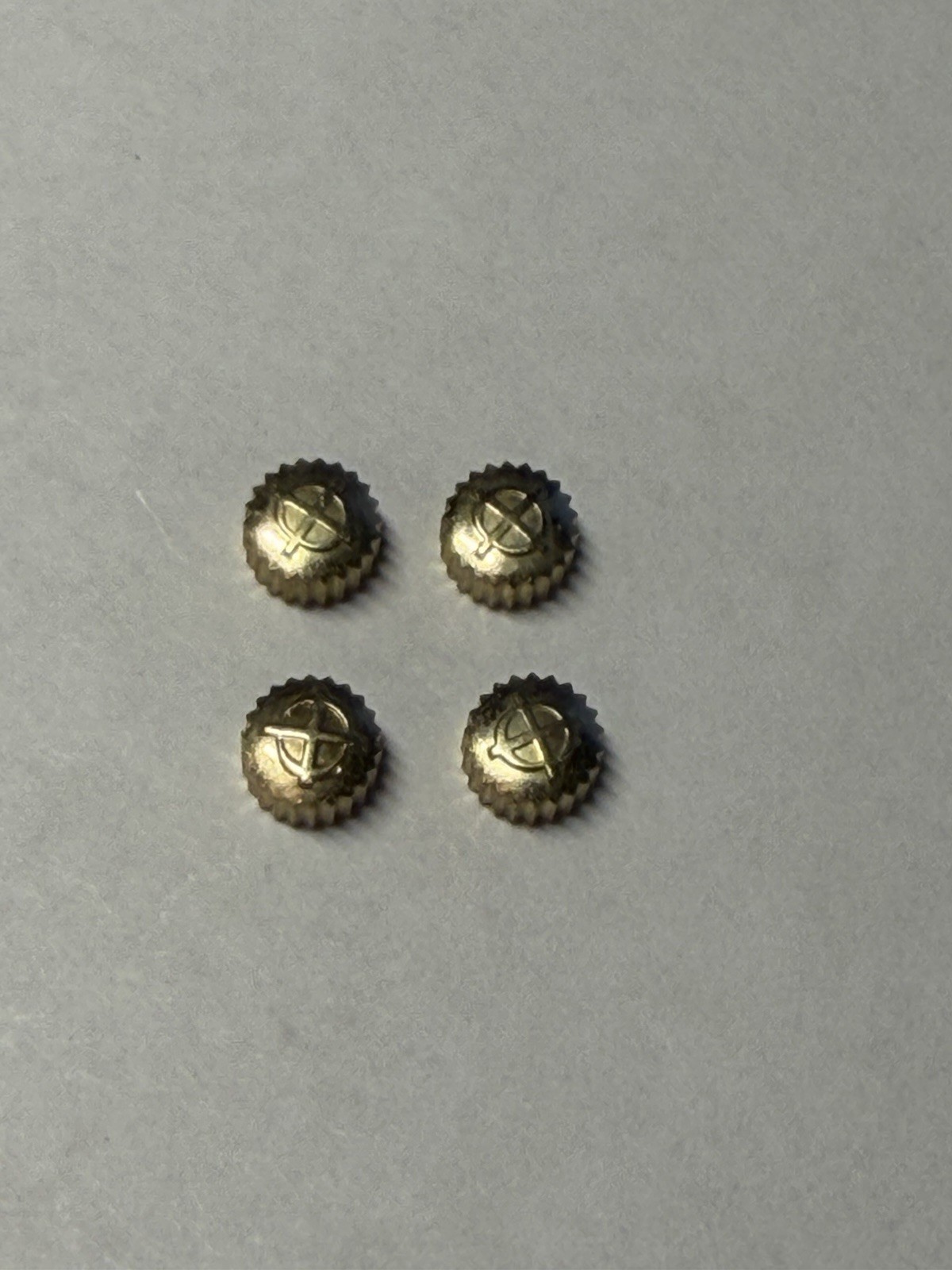 Lot Of 4 Zodiac Crowns – ~4.4mm X 2.8mm – Gold Tone