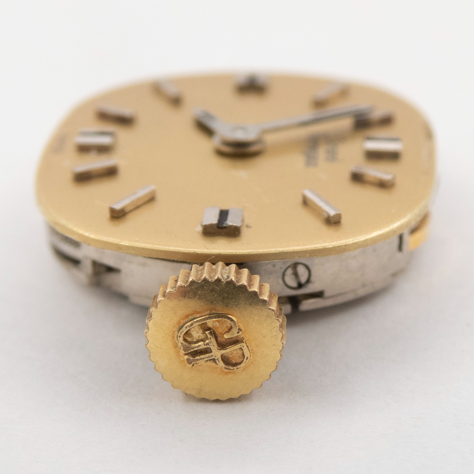 Vintage Girard-Perregaux 13.7 x 4.2 mm 17-Jewel Wristwatch Movement, Runs