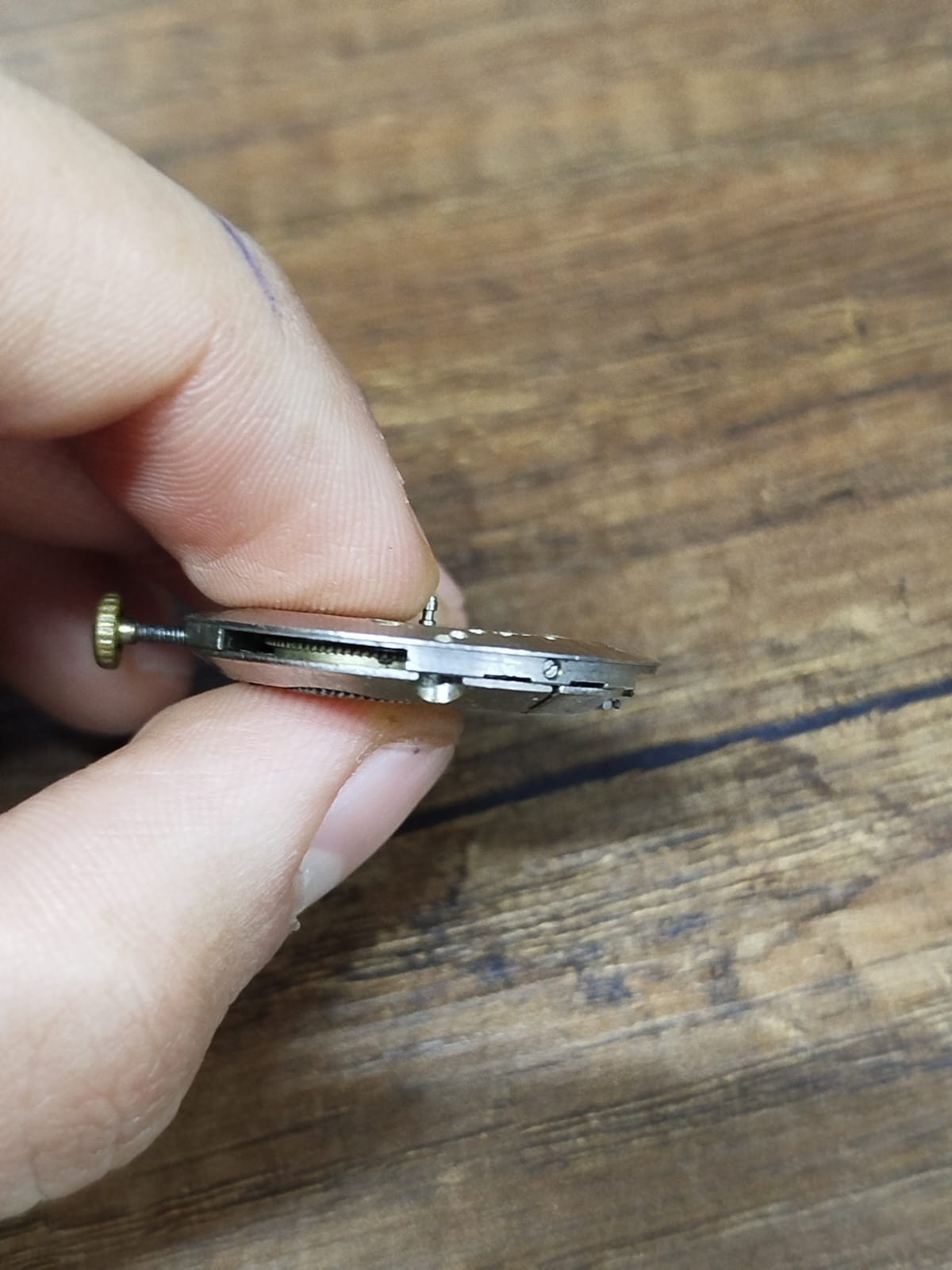 Vintage Enicar Caliber AR 1182 Swiss Watch Movement 17 Jewels For Parts Repair