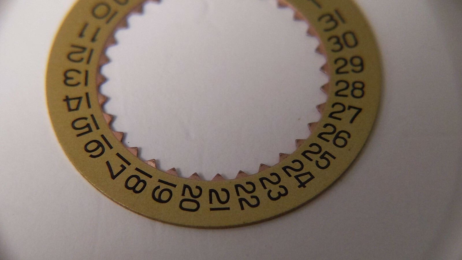 Ω Omega Date Disk c 1602, champagne color 25.1mm good condition, pre-owned