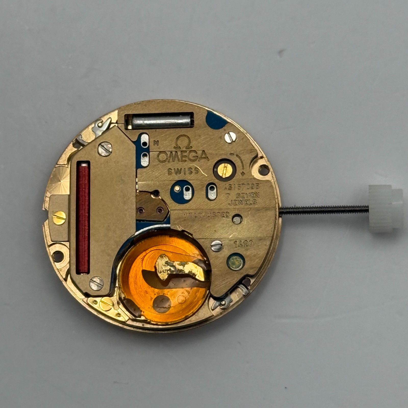 Omega 1420 Watch Movement – Running – Incomplete – For Parts / Repair – 23.9mm