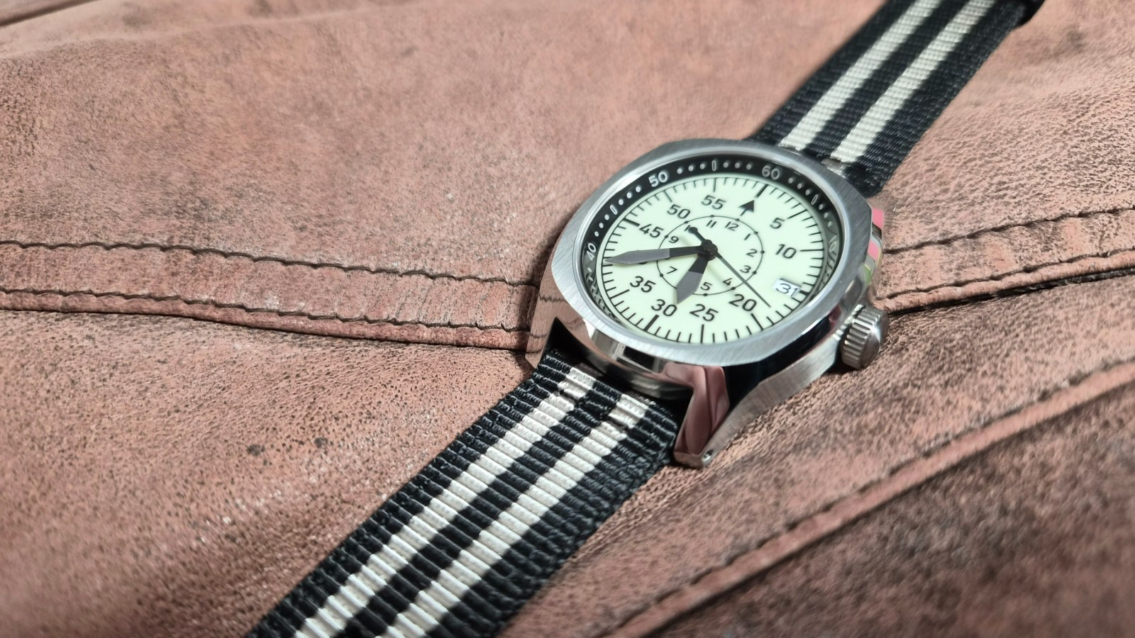 Custom Watch NH35 Movement Homage Timepiece w/ bright glow-in-the-dark features