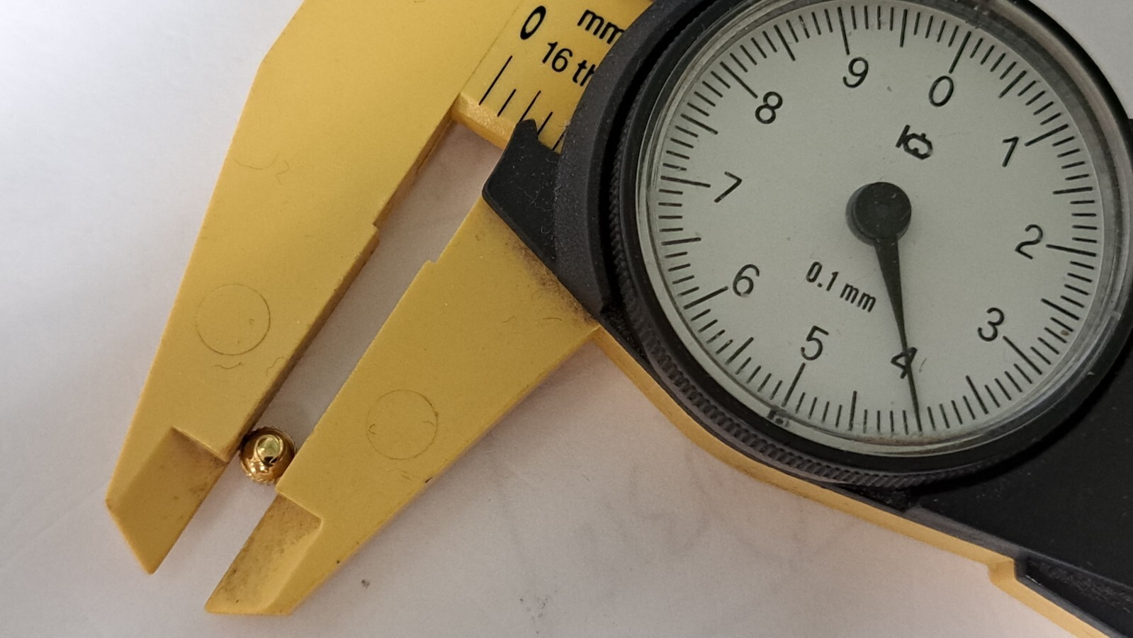 To fit OM CROWN Yellow bowl 4mm 4.0mmx 2.0 tap 10 (0.90 thread) for watch repair