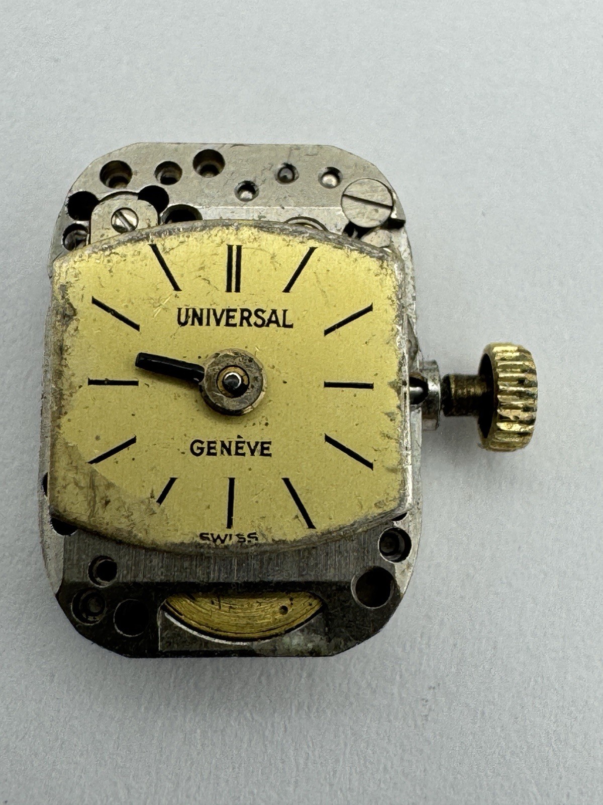 Vintage Universal Geneve Ladies Wristwatch Movement For Parts Or Repair