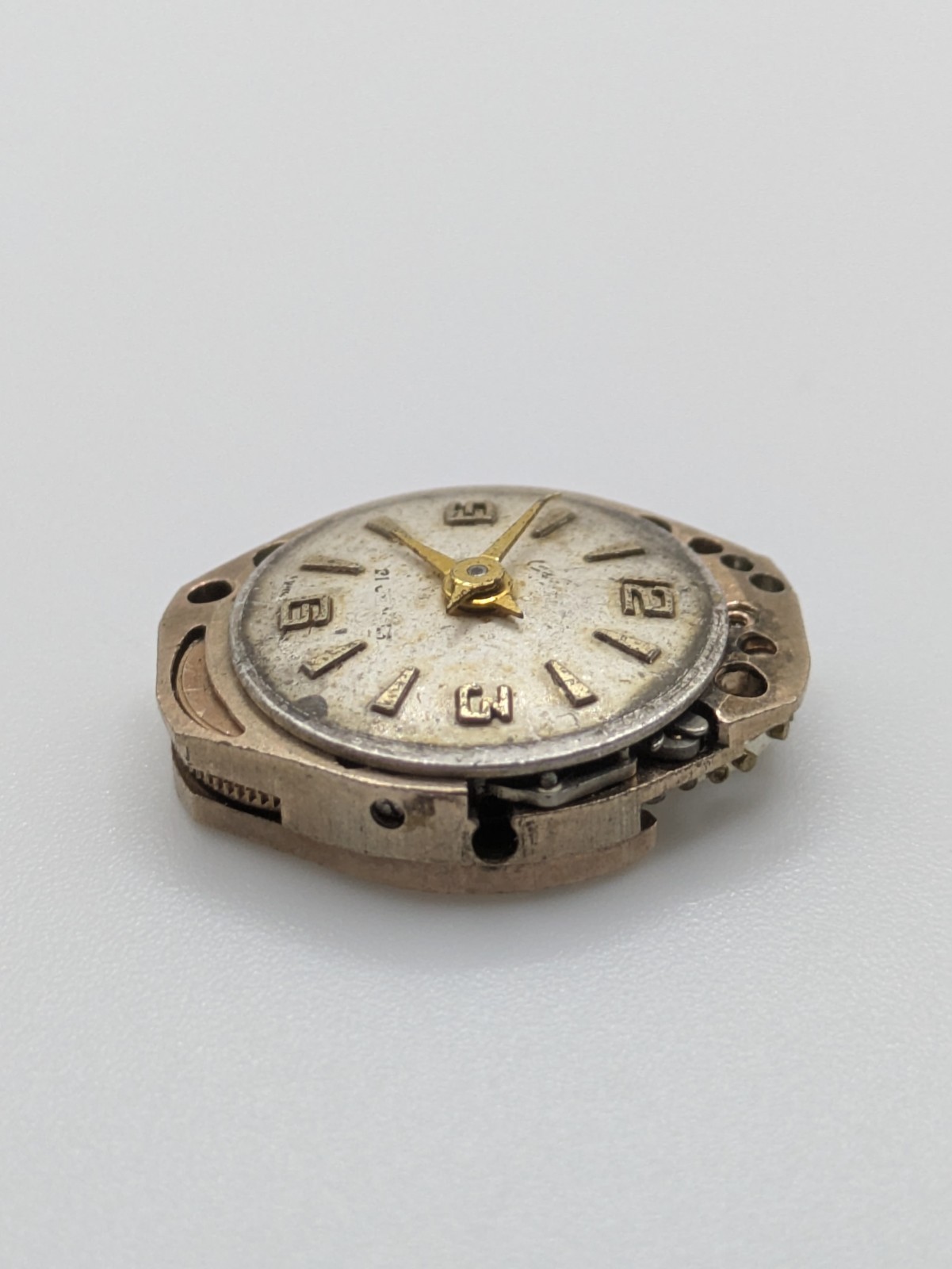 Accurist FHF 60 Manual Wind Watch Movement UNTESTED 21 Jewels Swiss 15.3mm
