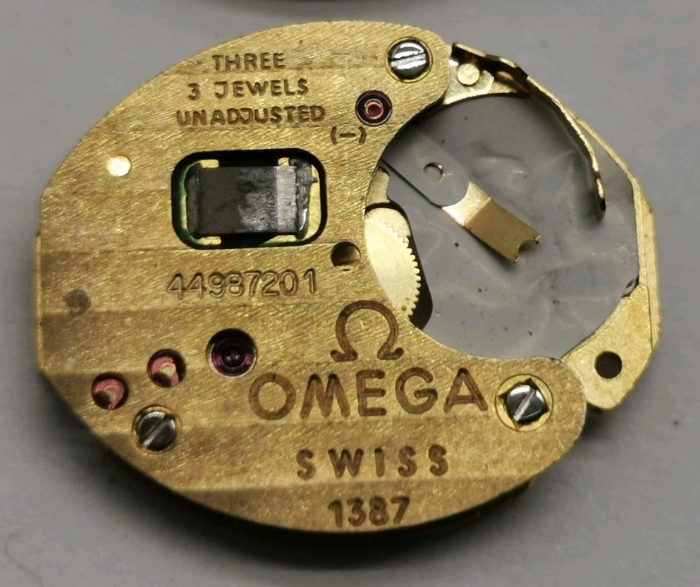 Vtg Bulk Lot Of 5 Omega 1387 & 1450 Quartz Ladies Quartz Watch Movement Spares