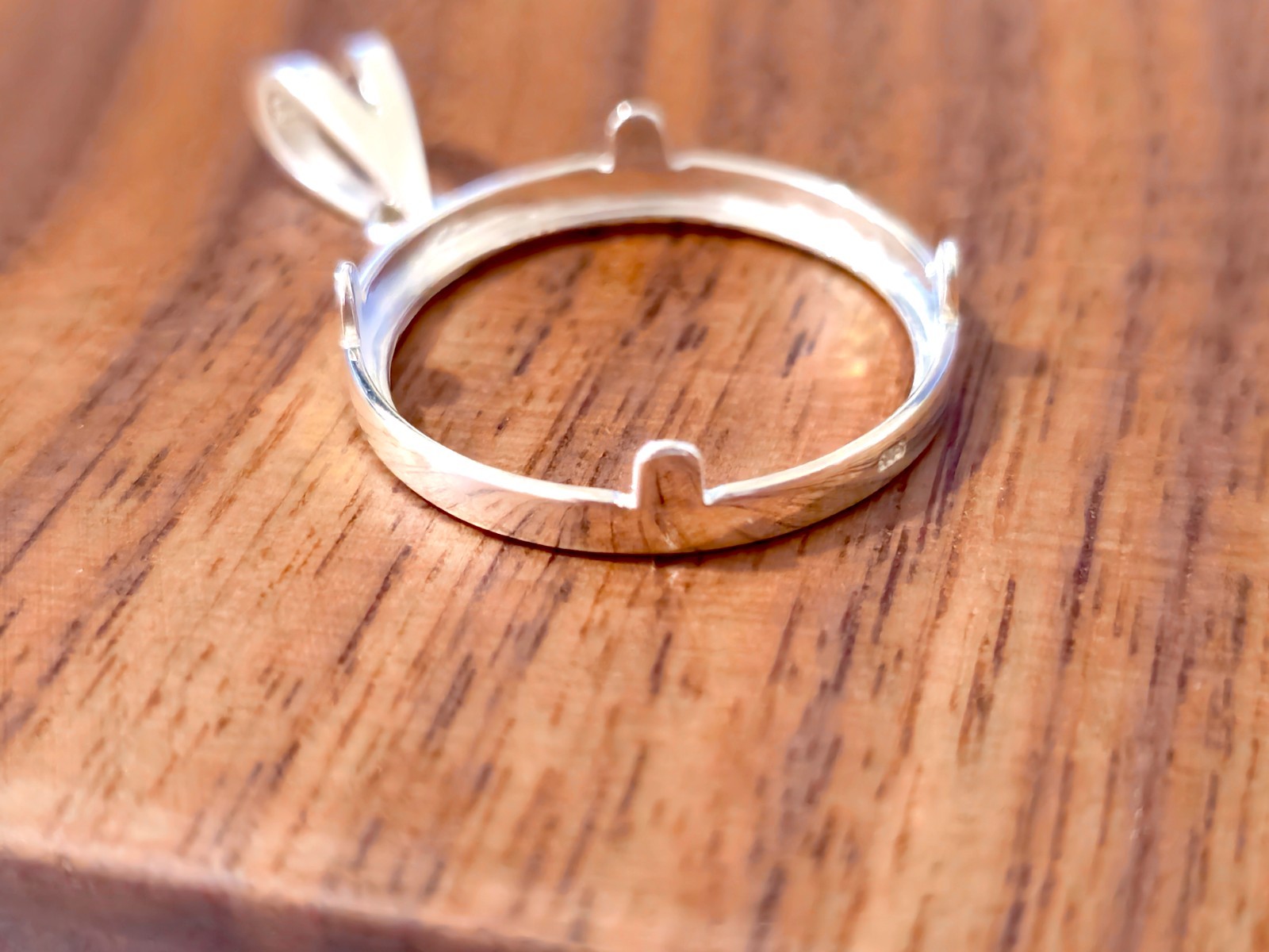 925 Sterling Silver Prong Back Simple Bezel for 22mm Nickel 5 Cent Coins
