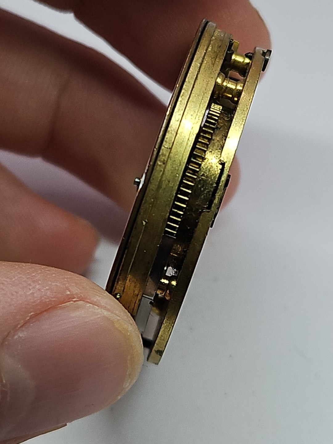 Antique 44083 LONDON POCKET WATCH MOVEMENT 39.78mm For Parts/Repair