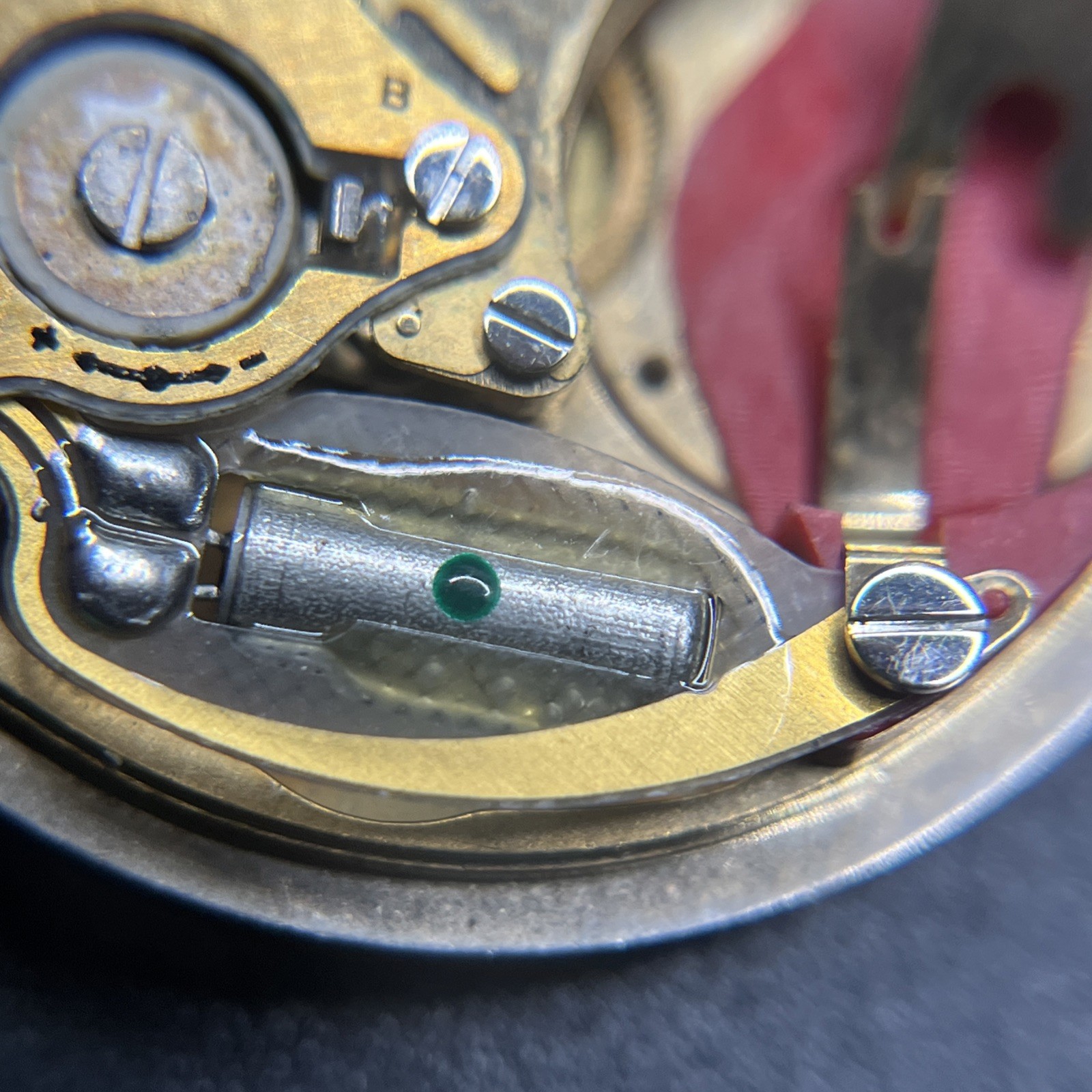 Bulova Accutron Quartz Cal. 2421.11 Movement (015)