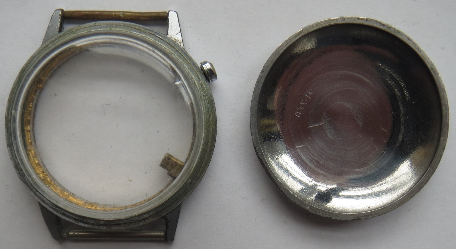Pierce chronograph mens wristwatch nickel chromiun case 37 mm. in diameter