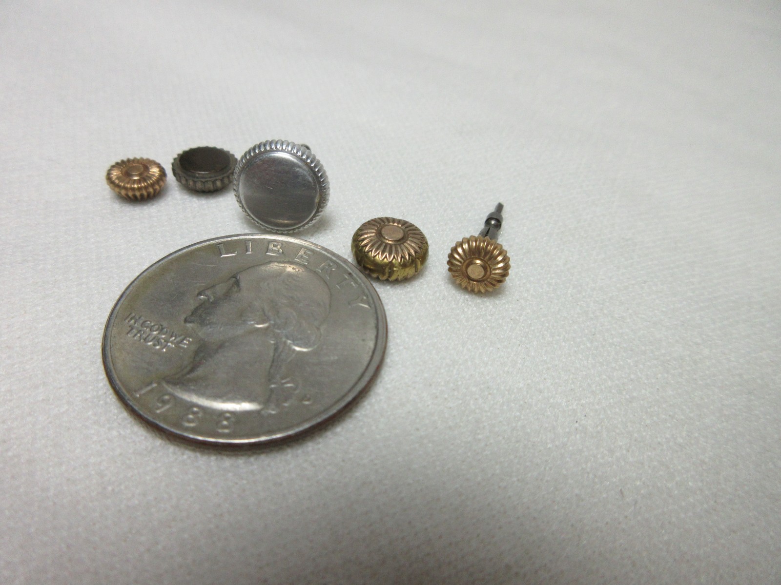 VINTAGE LOT OF POCKET WATCH CROWNS WATCHMAKERS REPLACEMENT PART #5