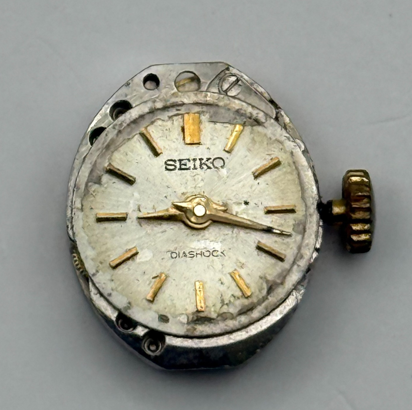 Seiko 10M Watch Movement Diashock 17 Jewels Ladies Vintage Parts Repair 15.7mm