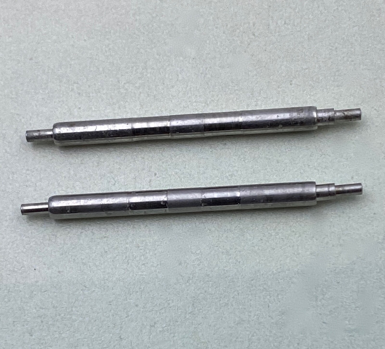 Genuine Rolex 20mm Pair of Spring Bars Part #23-9290 Case 1601 1603 16000 5500