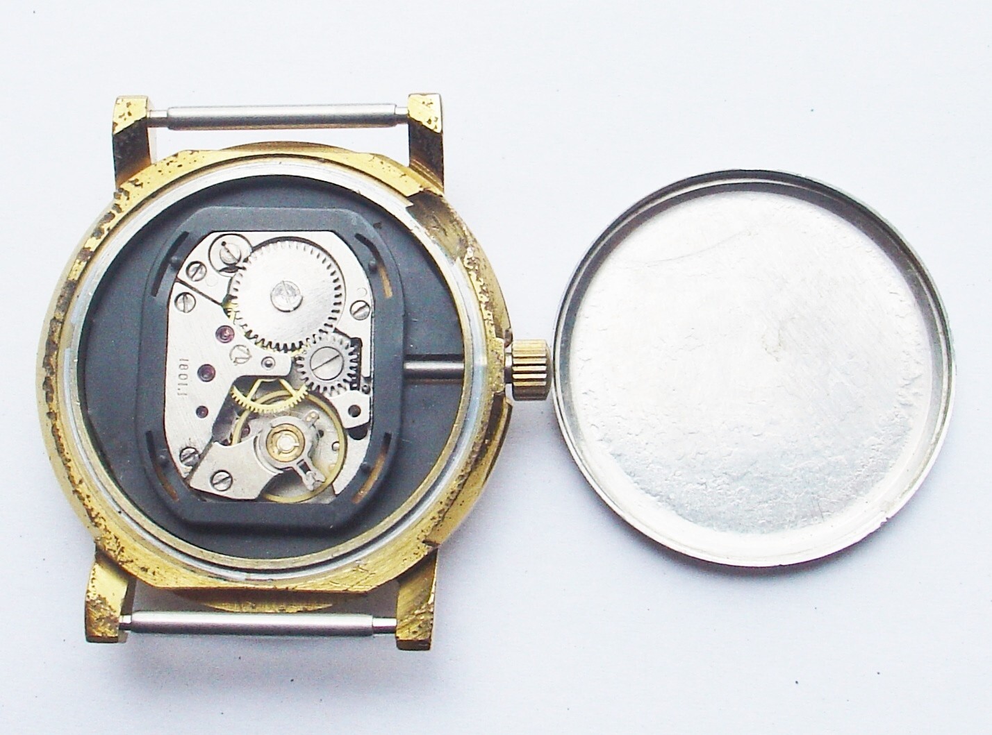 Vintage Luch Belarus Mens Watch YELLOW DIAL AND CASE SERVICED