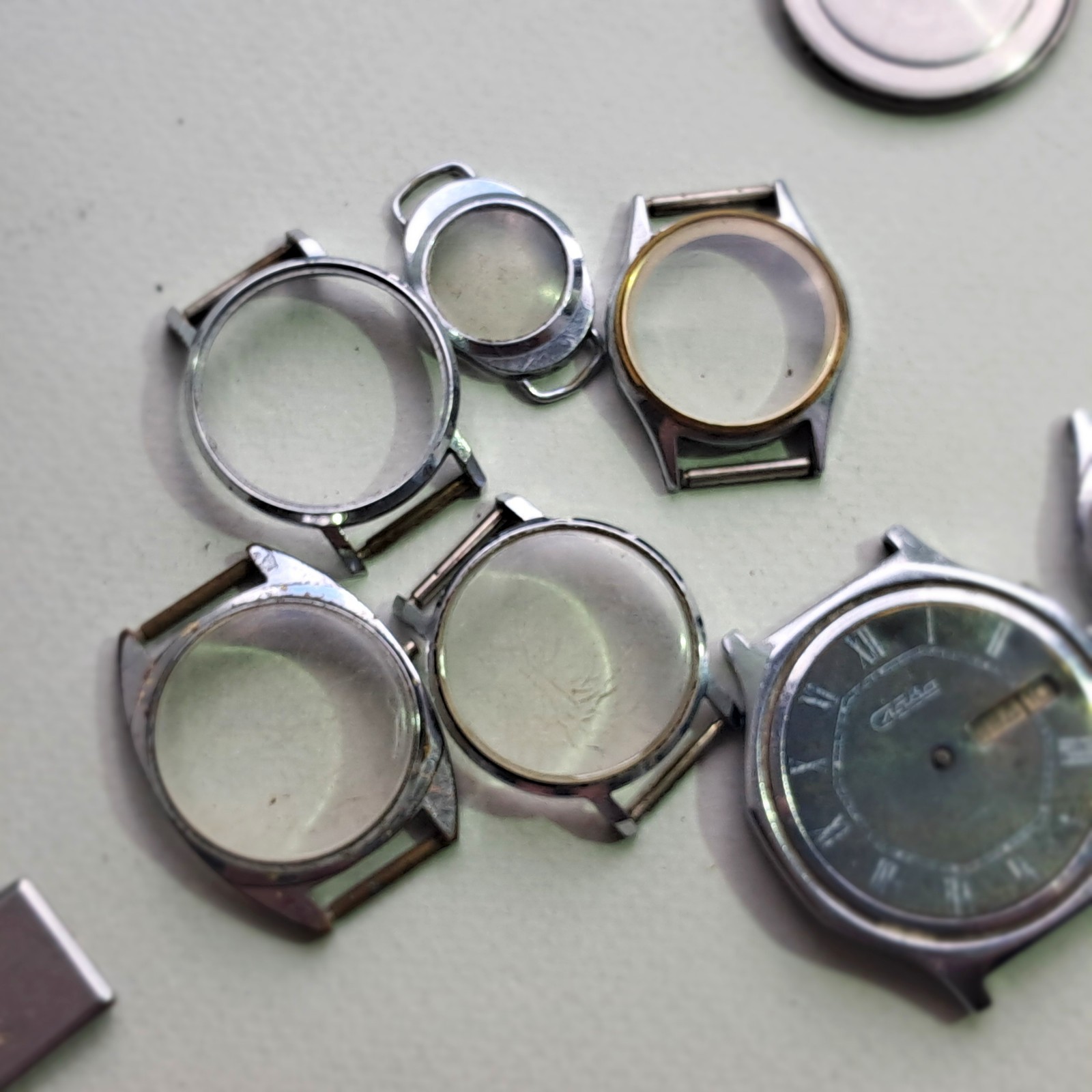 Vintage Soviet Watch Parts Lot 190g Cases Dials Movements Zarya Raketa Chaika