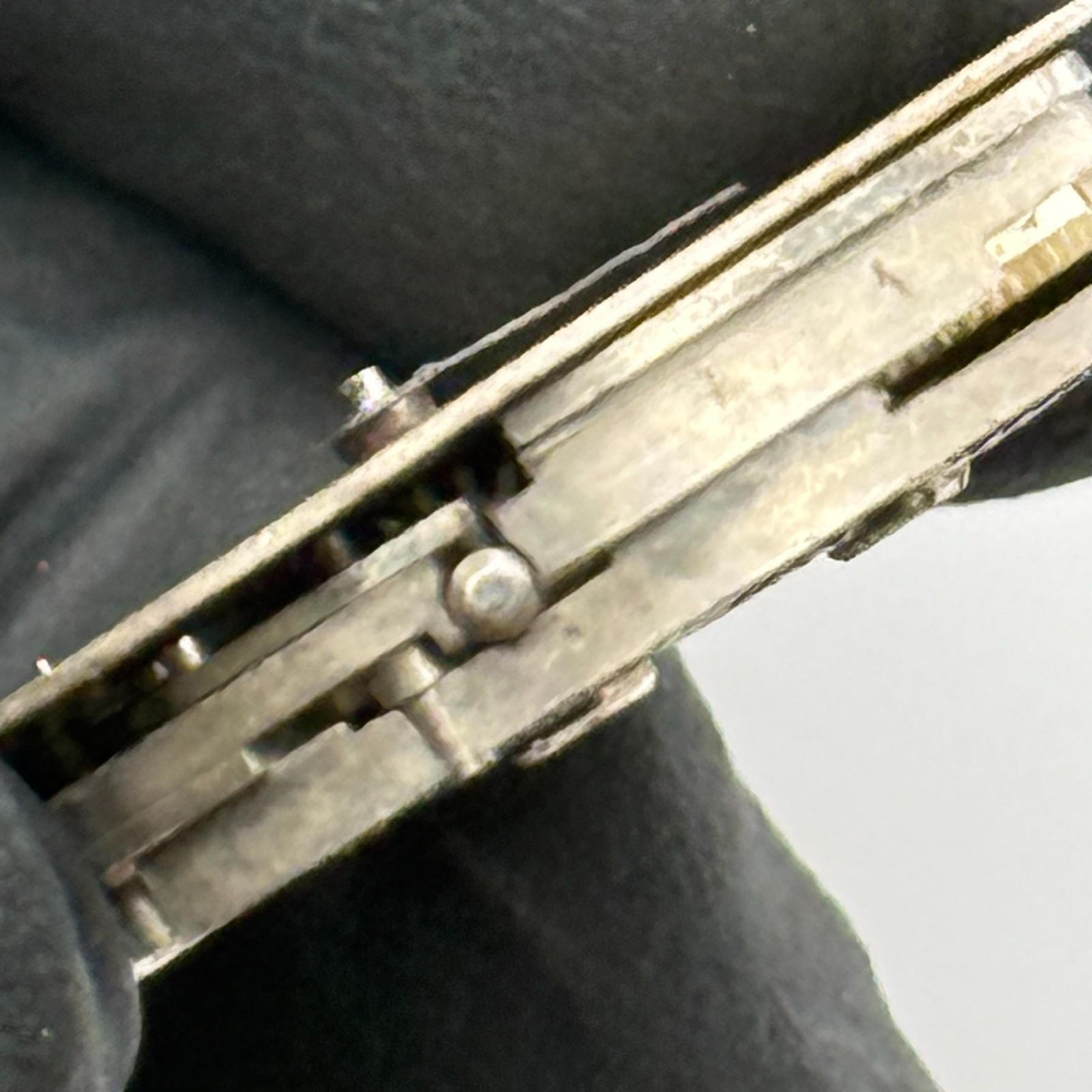 Pierce Watch Movement Swiss 15 Jewels Sub Seconds Manual Wind Parts 23.6mm
