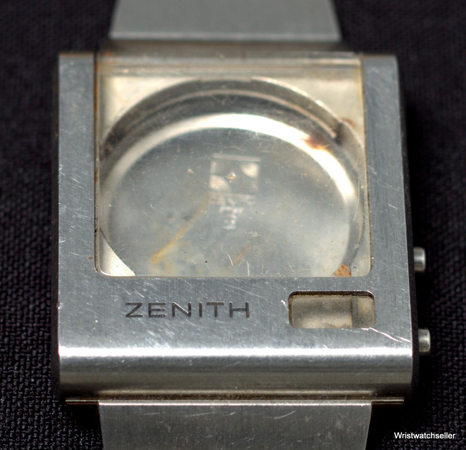Zenith Futur Time Command LED Ana-Digi For Parts Free USA USPS Priority Service
